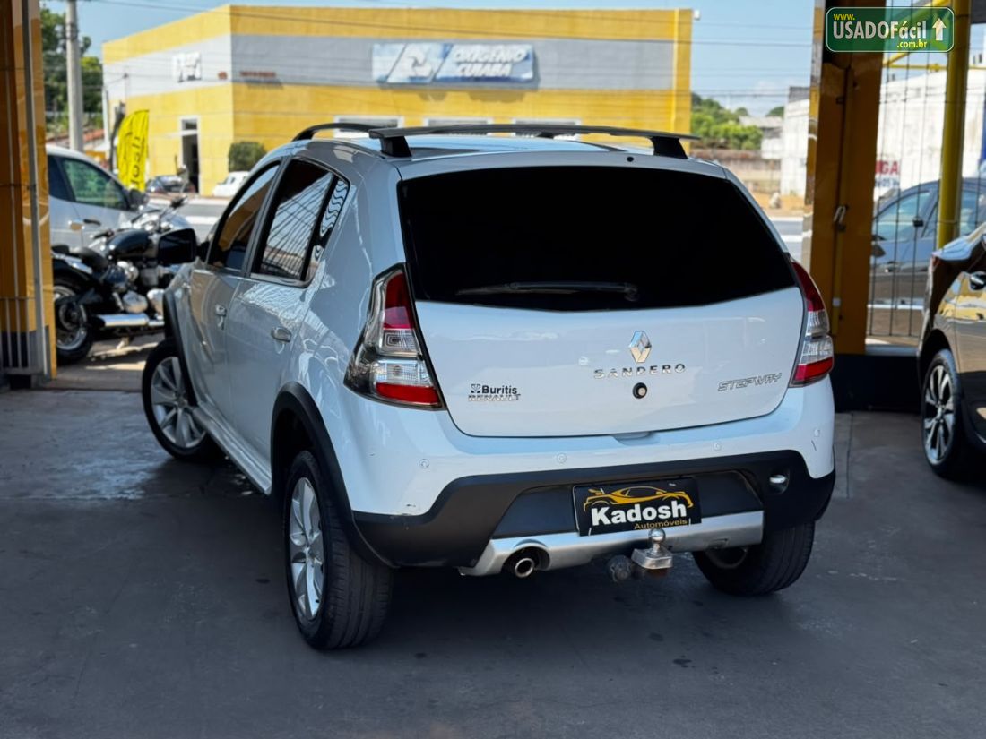 Renault Sandero Stepway 1.6 5P Hi-Power 2013/2013 — foto 9 de 13