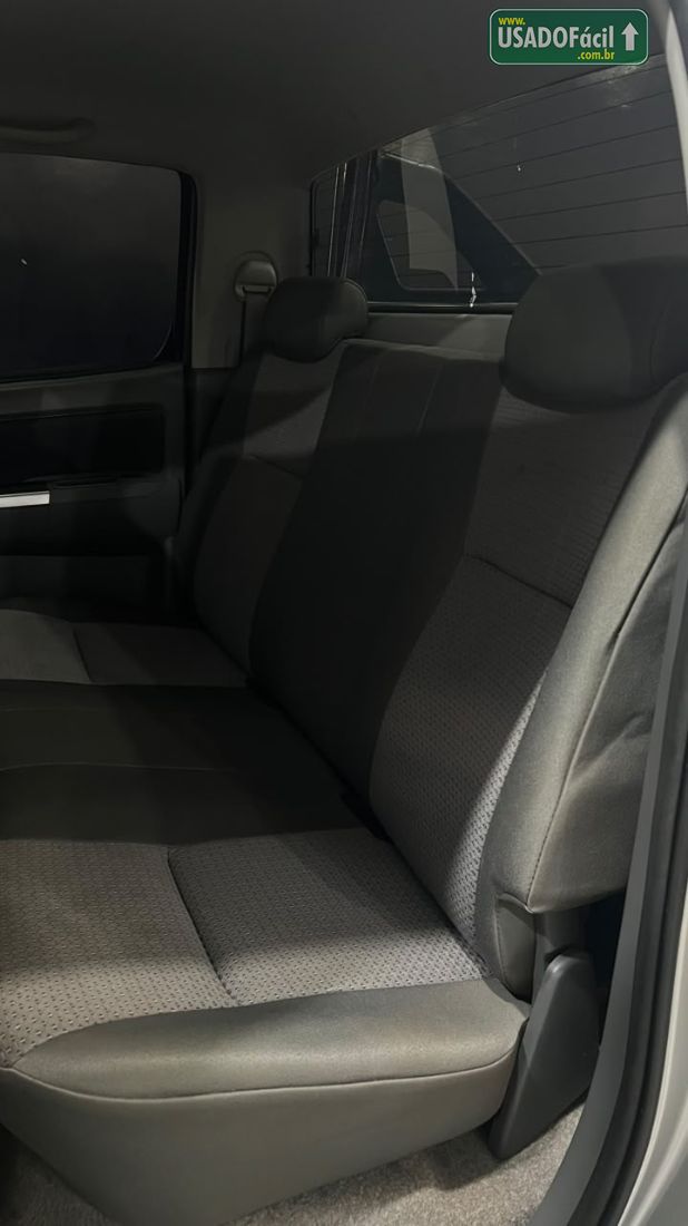 Toyota Hilux SR CD 2.7 4x2 Automático Flex 2015/2015 — foto 12 de 13