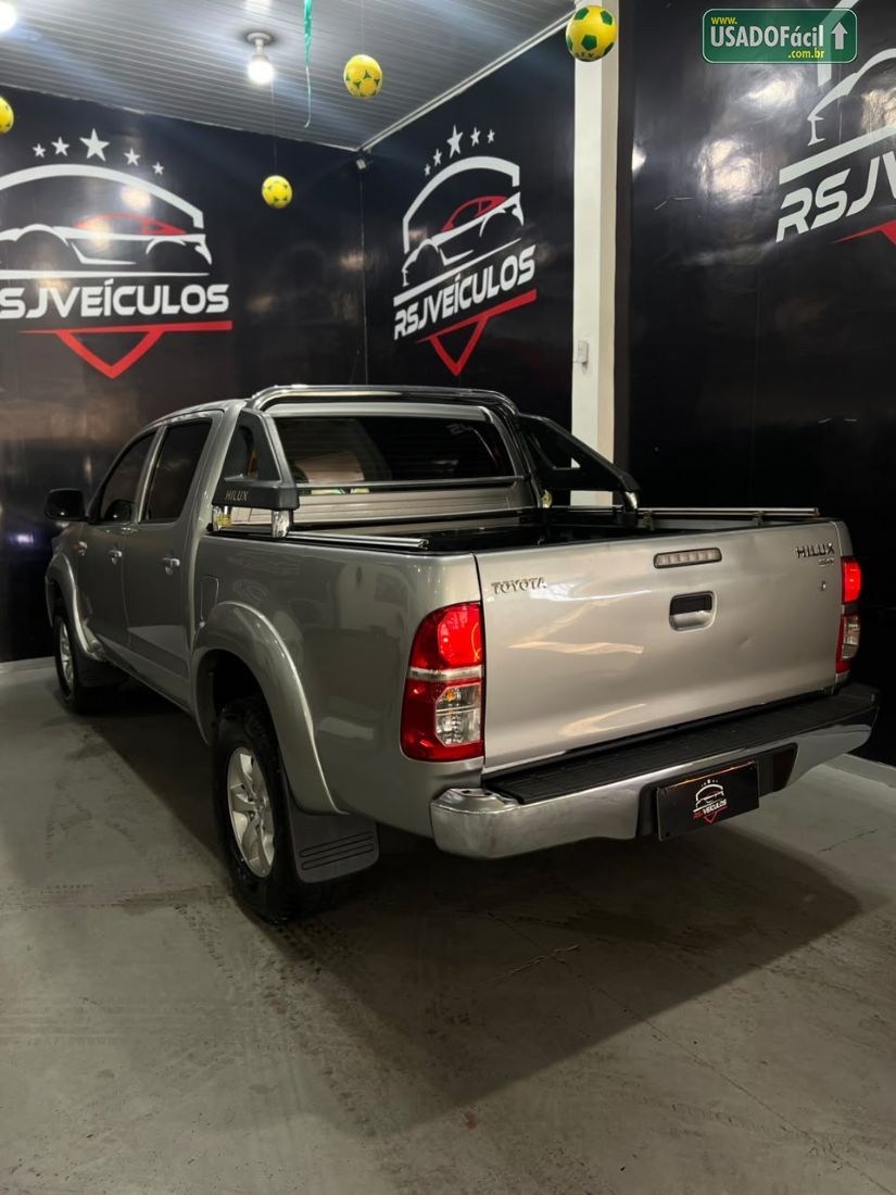 Toyota Hilux SR CD 2.7 4x2 Automático Flex 2015/2015 — foto 5 de 13