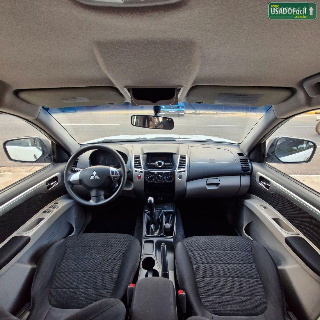 MITSUBISHI Pajero Dakar 3.2 4x4 Turbo Intercooler Mecânico Diesel 2014/2015 — foto 11 de 12