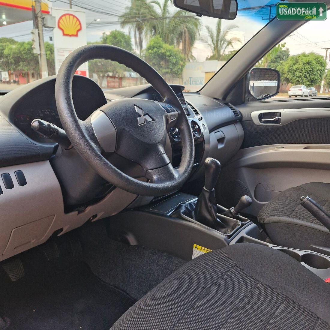 MITSUBISHI Pajero Dakar 3.2 4x4 Turbo Intercooler Mecânico Diesel 2014/2015 — foto 8 de 12