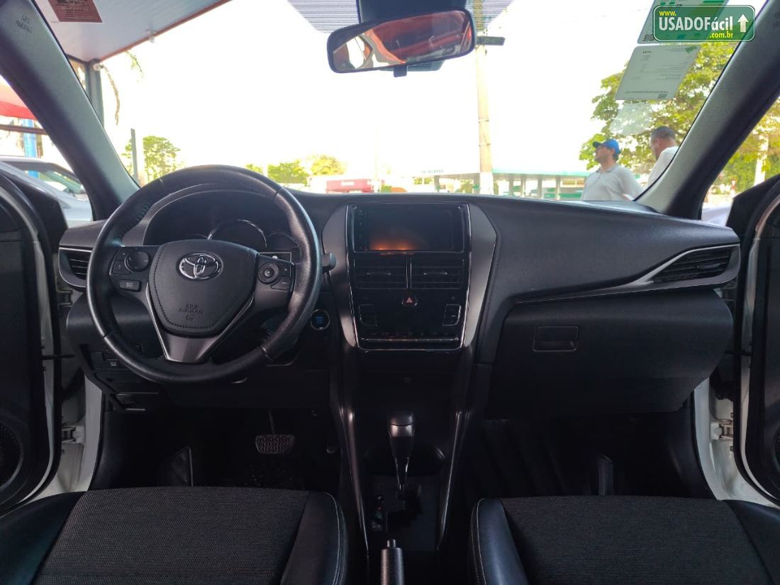 TOYOTA Yaris Hatch XS 1.5 Automático Flex 2022/2023 — foto 10 de 12