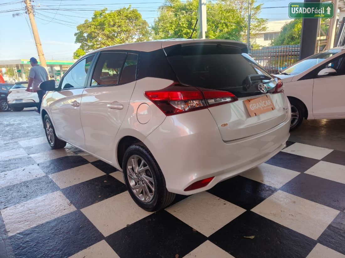 TOYOTA Yaris Hatch XS 1.5 Automático Flex 2022/2023 — foto 8 de 12