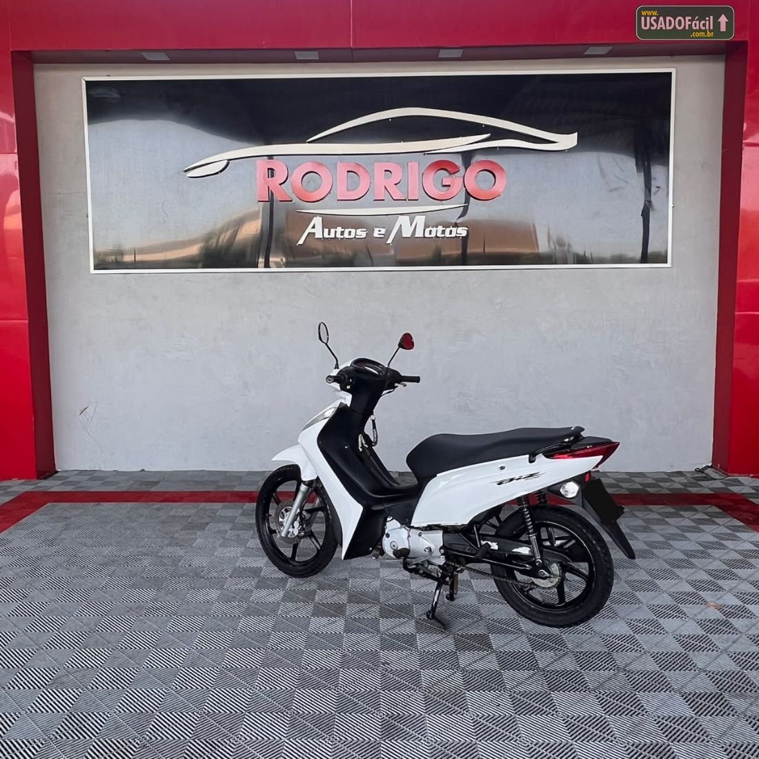Honda Biz 125 EX 2014/2014 — foto 3 de 5