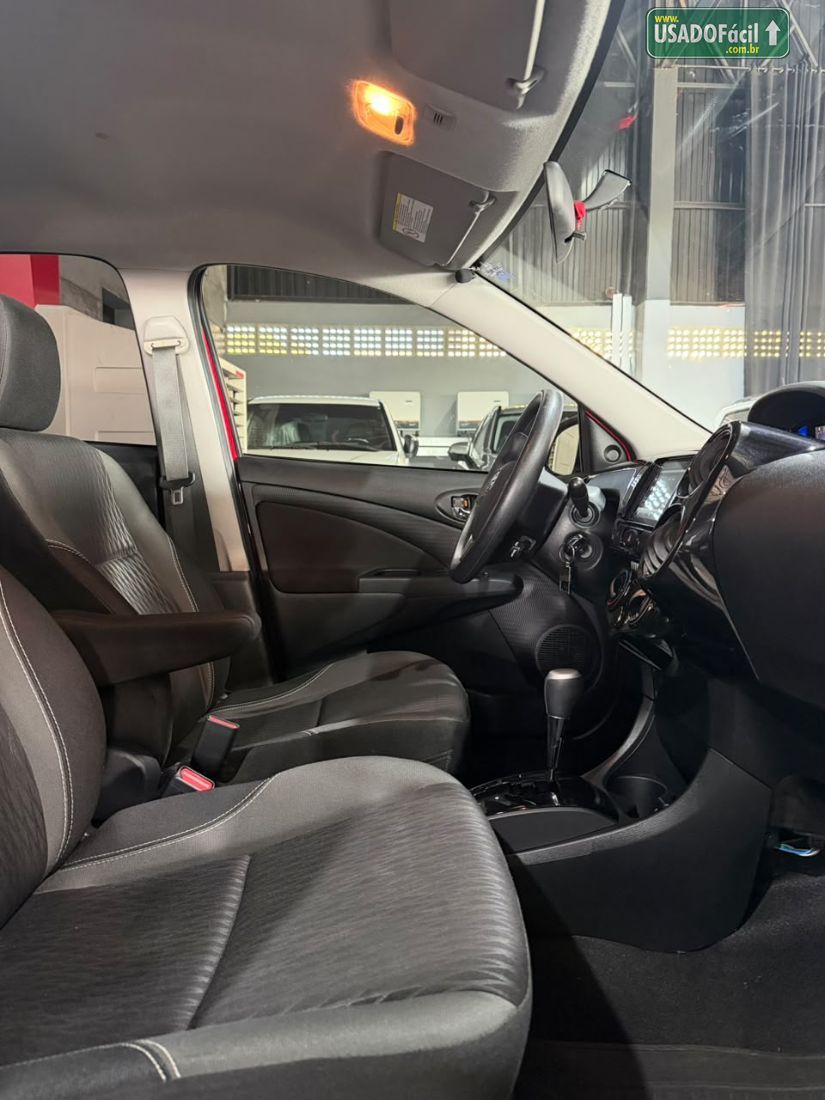 TOYOTA Etios Hatch X Plus 1.5 Automático Flex 2018/2019 — foto 15 de 16