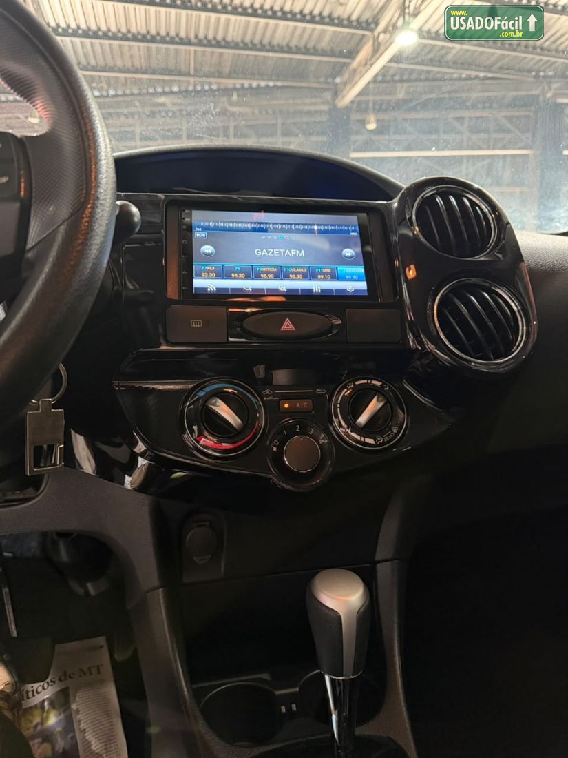 TOYOTA Etios Hatch X Plus 1.5 Automático Flex 2018/2019 — foto 10 de 16