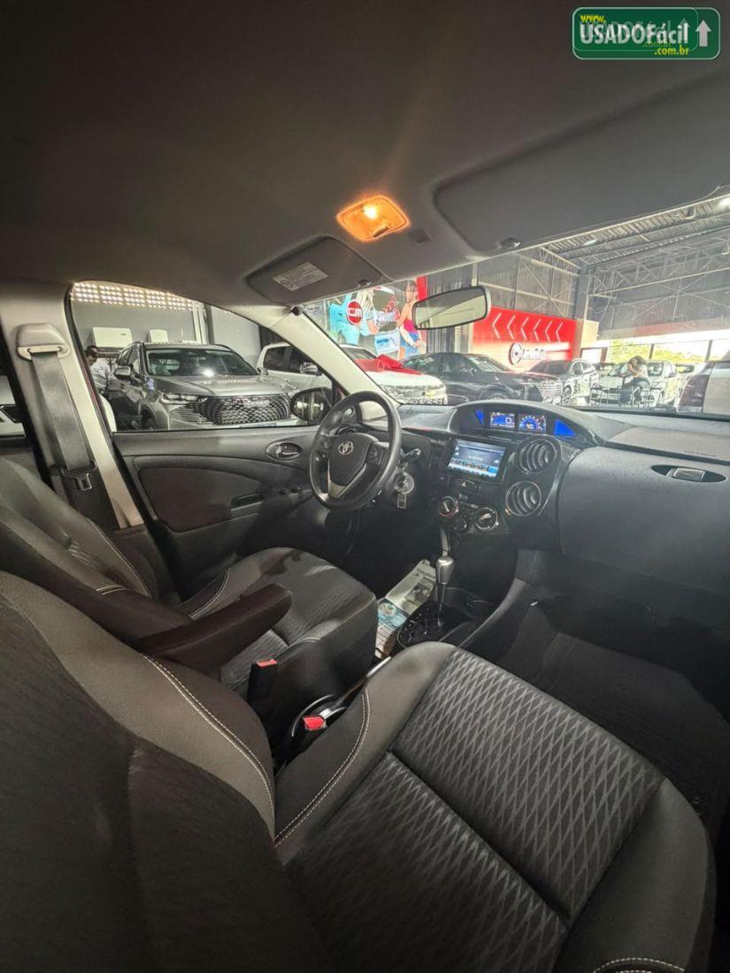 TOYOTA Etios Hatch X Plus 1.5 Automático Flex 2018/2019 — foto 12 de 15