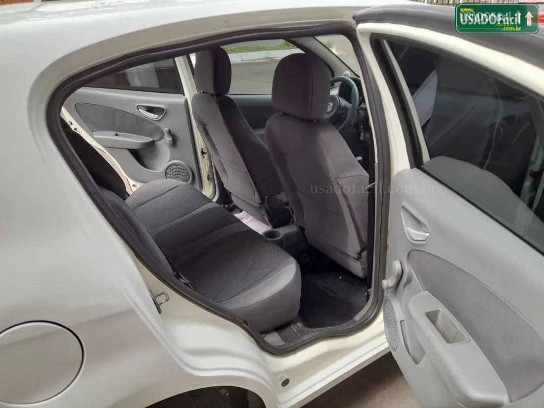 Fiat Palio ATTRACTIVE 1.0 EVO Fire Flex 8v 5p 2014/2015 — foto 9 de 9