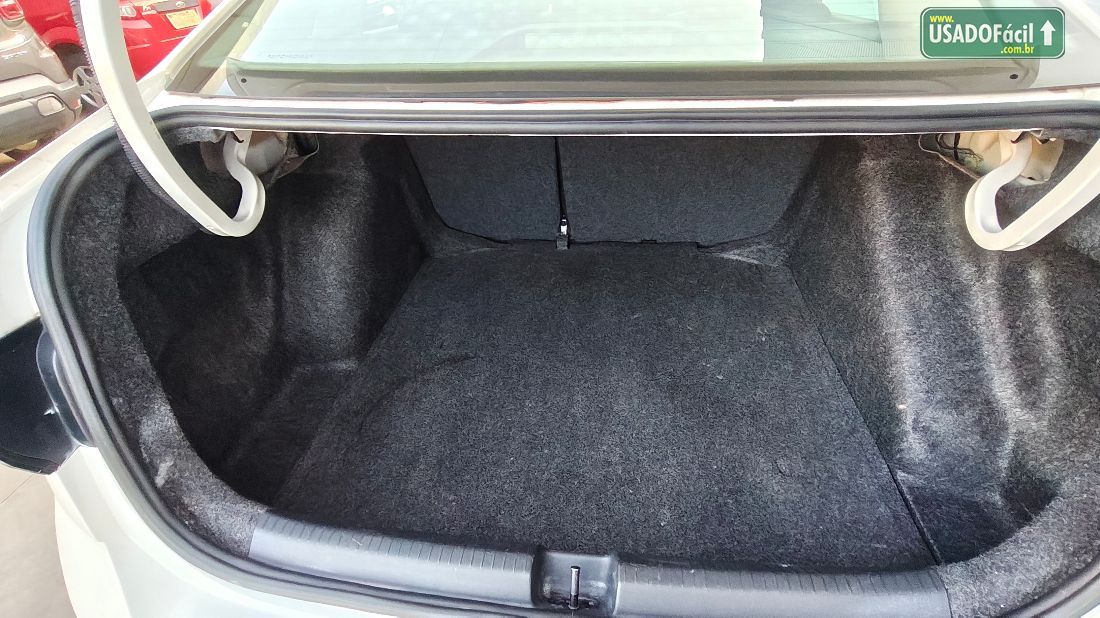 Volkswagen Virtus Comfortline 200 TSI Automático Flex 2024/2025 — foto 12 de 12
