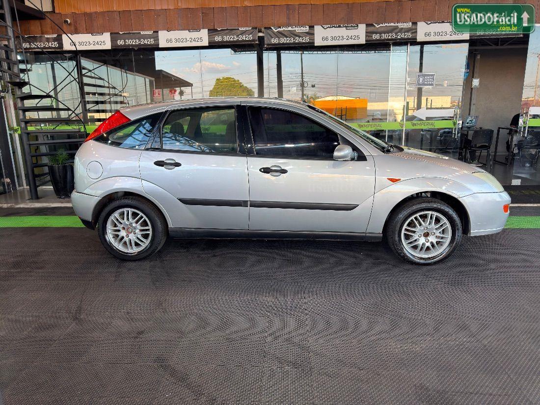 FORD Focus Hatch 1.8 16V 5P 2000/2001 — foto 10 de 12