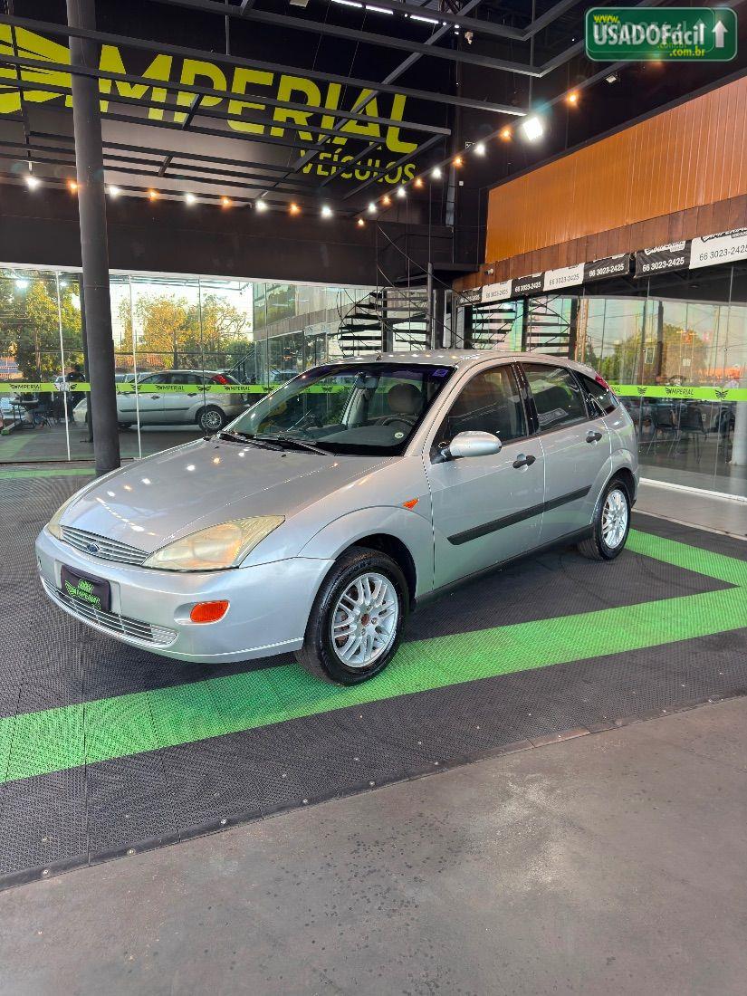 FORD Focus Hatch 1.8 16V 5P 2000/2001 — foto 5 de 12