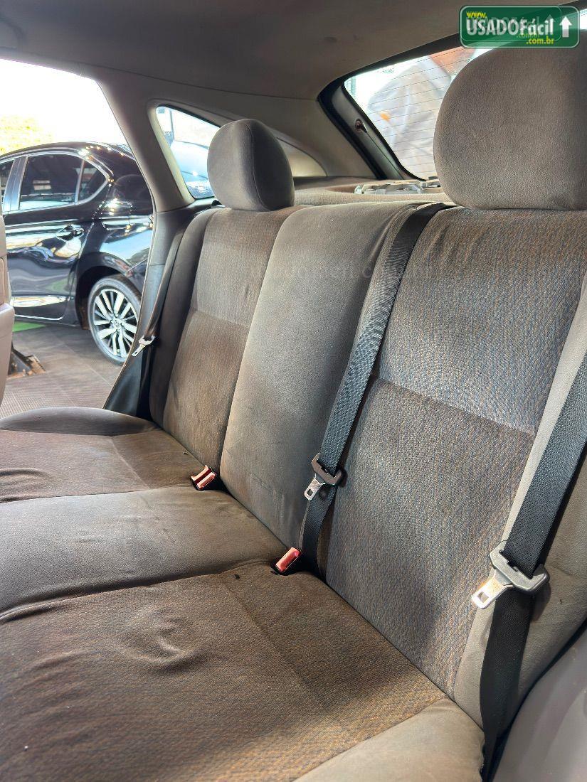 FORD Focus Hatch 1.8 16V 5P 2000/2001 — foto 9 de 12