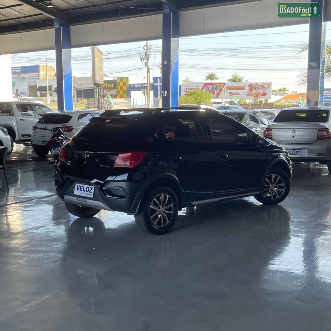 CHEVROLET/GM Onix Hatch Activ 1.4 Mecânico Flex 2016/2017 — foto 6 de 8