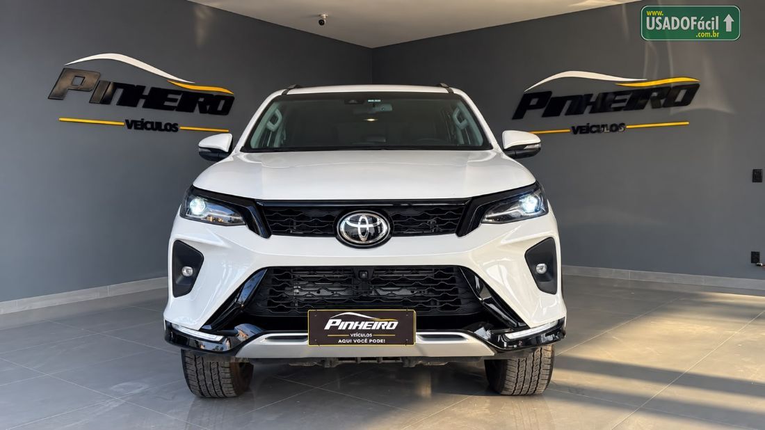 Toyota Hilux SW4 SRX Platinum 2.8 4x4 Turbo Automático Diesel 2024/2025 — foto 2 de 17