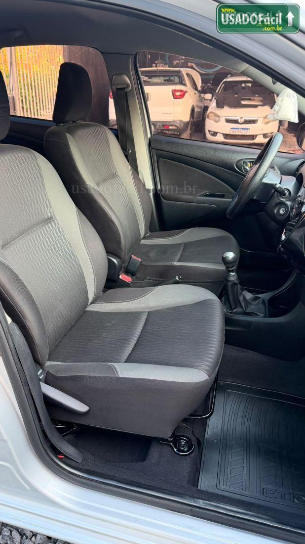 TOYOTA Etios Hatch XS 1.5 Mecânico Flex 2017/2018 — foto 11 de 15