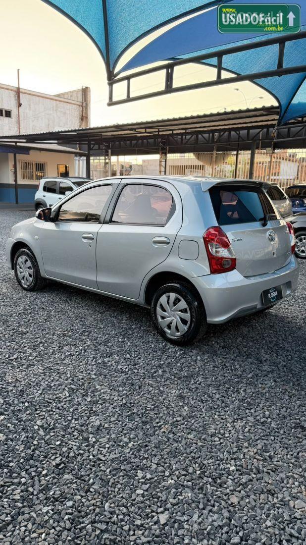 TOYOTA Etios Hatch XS 1.5 Mecânico Flex 2017/2018 — foto 4 de 15
