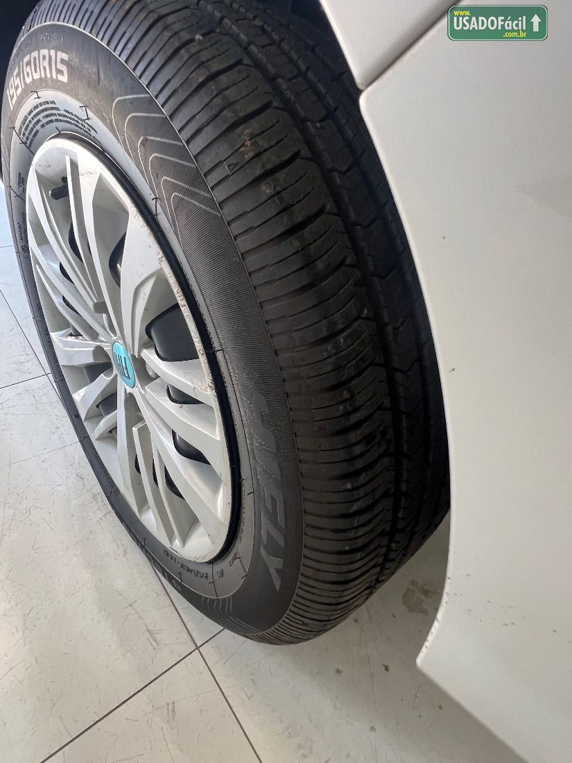 Fiat Cronos Drive 1.3 Automático Flex 2023/2024 — foto 14 de 14