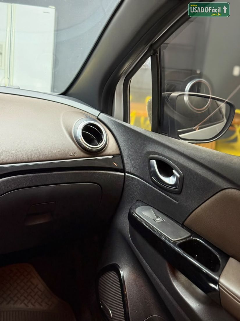 Renault Captur Iconic 1.3 Turbo Automático Flex 2021/2022 — foto 10 de 13