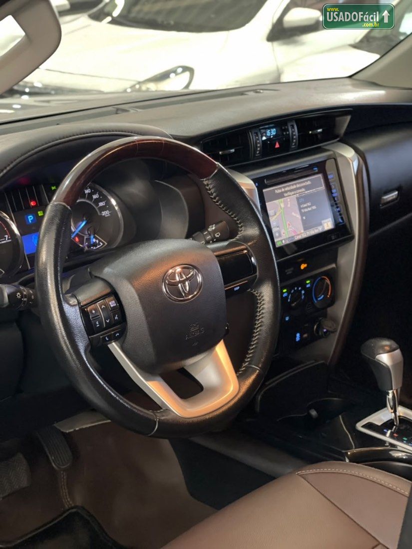 Toyota Hilux SW4 SR 2.7 4X2 Flex Automático 2017/2017 — foto 12 de 20