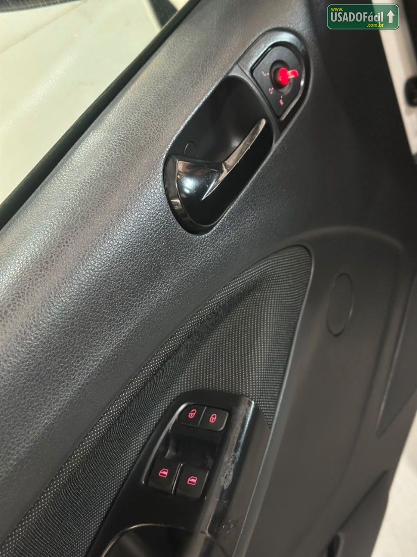 Volkswagen Voyage 1.6 MSi Automático Flex 2019/2020 — foto 11 de 20