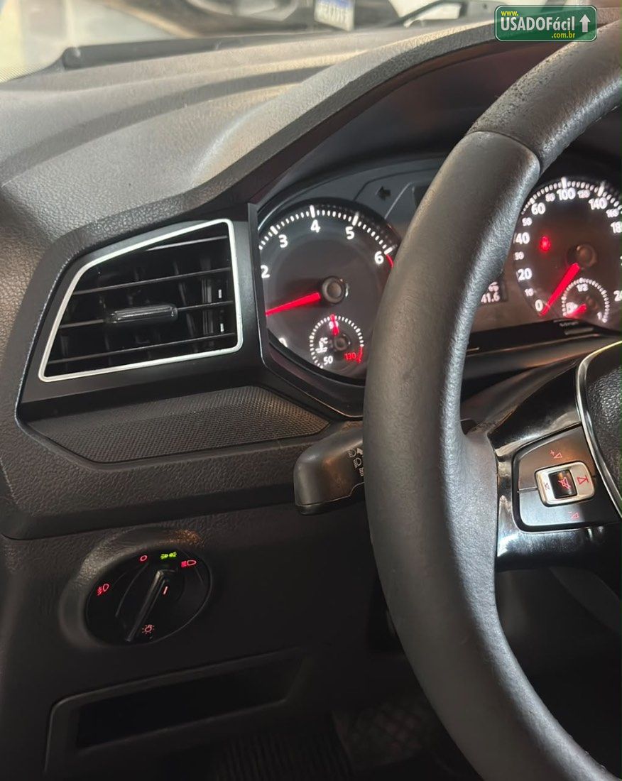 Volkswagen Voyage 1.6 MSi Automático Flex 2019/2020 — foto 13 de 20