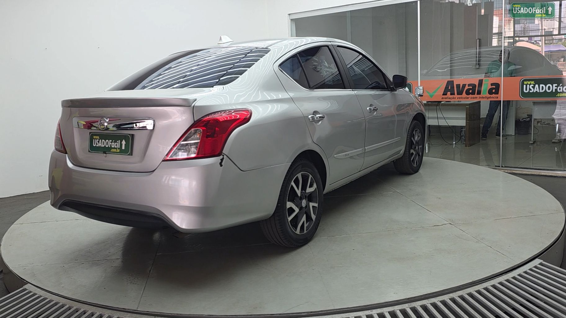 NISSAN Versa Unique 1.6 Mecânico Flex 2016/2016 — foto 5 de 25