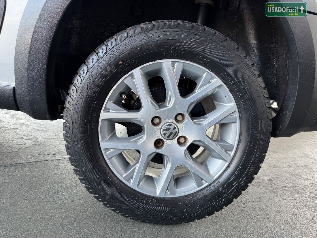 Volkswagen Saveiro Cross CE 1.6 Total Flex 2013/2014 — foto 8 de 13