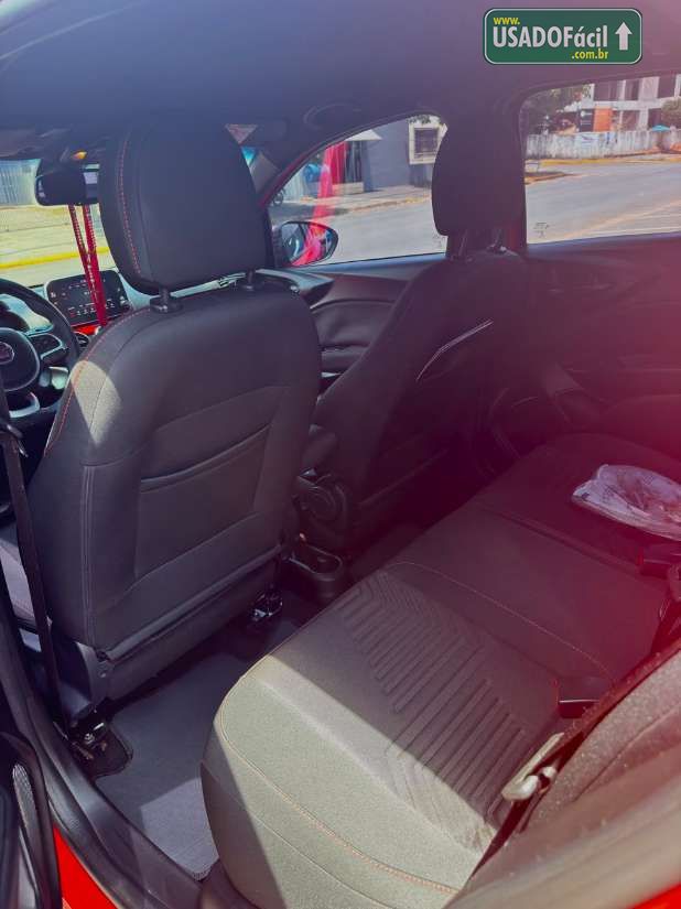Fiat Argo HGT 1.8 Automático Flex 2017/2018 — foto 6 de 7