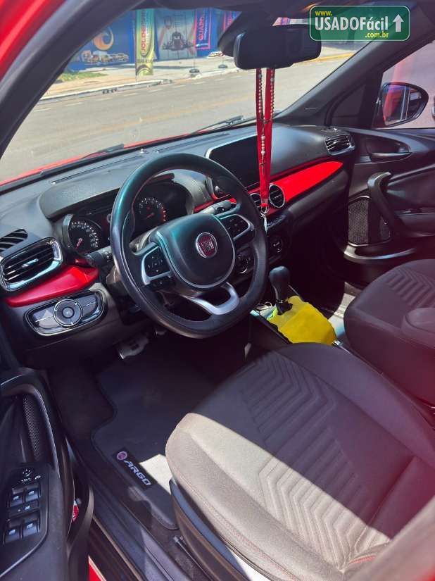 Fiat Argo HGT 1.8 Automático Flex 2017/2018 — foto 5 de 7