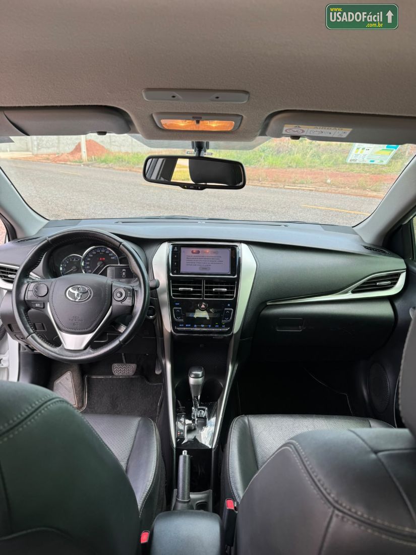 Toyota Yaris Sedan XS Connect 1.5 Automático Flex 2021/2022 — foto 10 de 11
