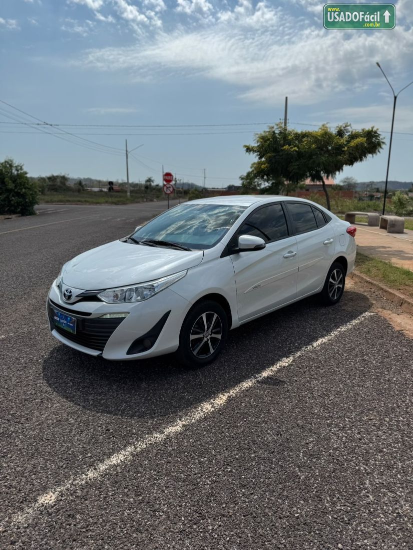 Toyota Yaris Sedan XS Connect 1.5 Automático Flex 2021/2022 — foto 3 de 11
