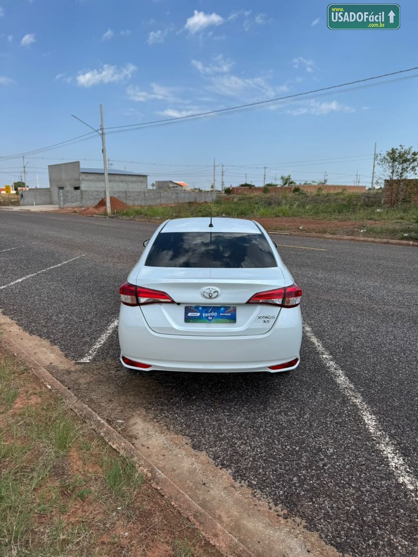 Toyota Yaris Sedan XS Connect 1.5 Automático Flex 2021/2022 — foto 5 de 11