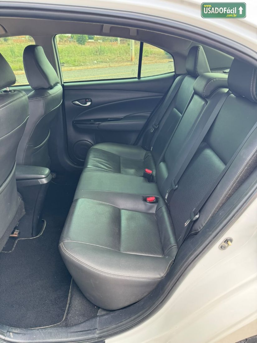 Toyota Yaris Sedan XS Connect 1.5 Automático Flex 2021/2022 — foto 9 de 11