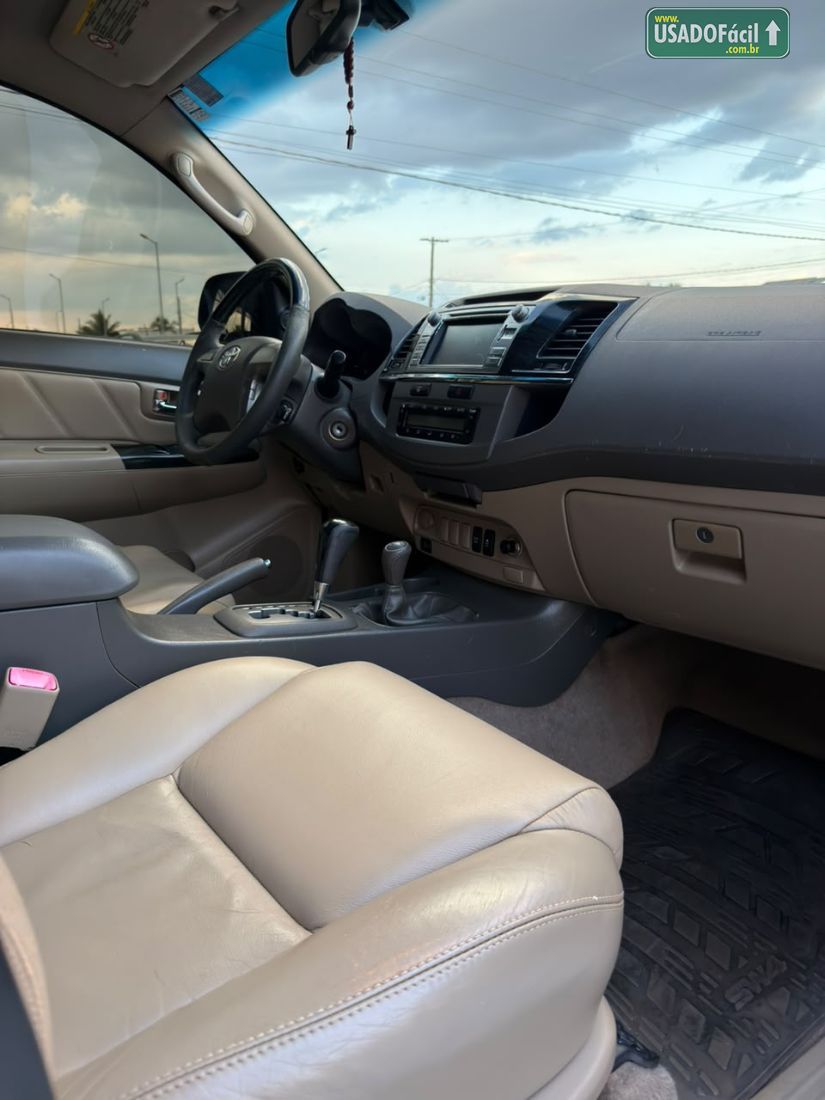 Toyota Hilux SW4 SRV D4-D 3.0 4x4 TDI Automático Diesel 2013/2013 — foto 3 de 10