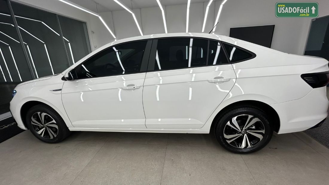 Volkswagen Virtus Comfortline 200 TSI Automático Flex 2024/2025 — foto 6 de 12