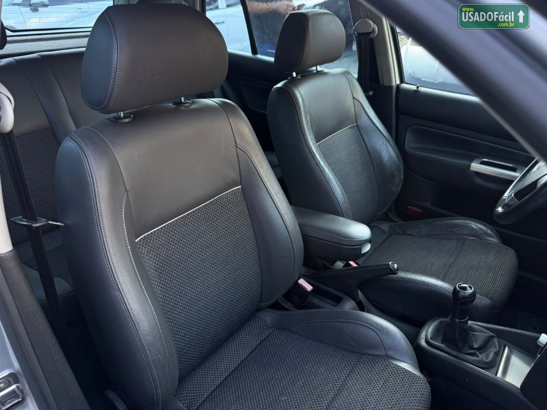 Volkswagen Golf Sportline 1.6 Mi Total Flex 4P 2009/2010 — foto 13 de 16