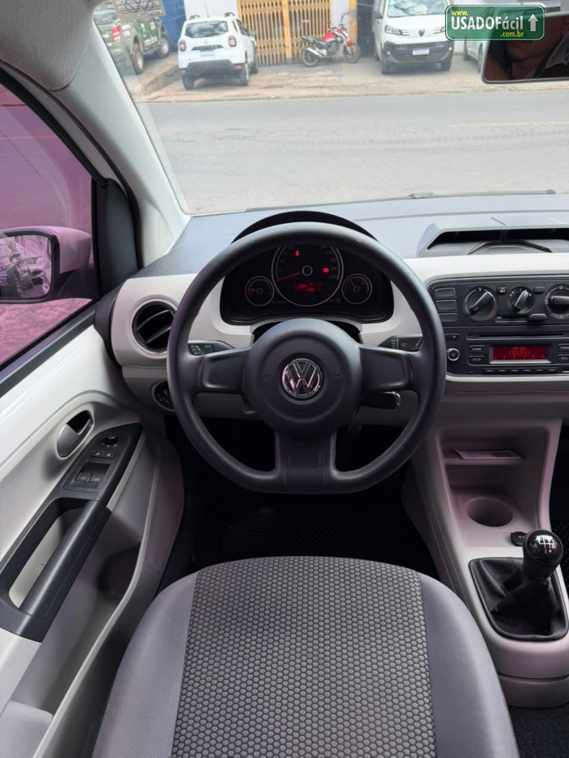Volkswagen Up! Move 1.0 TSI Total Flex 5P 2016/2017 — foto 16 de 26