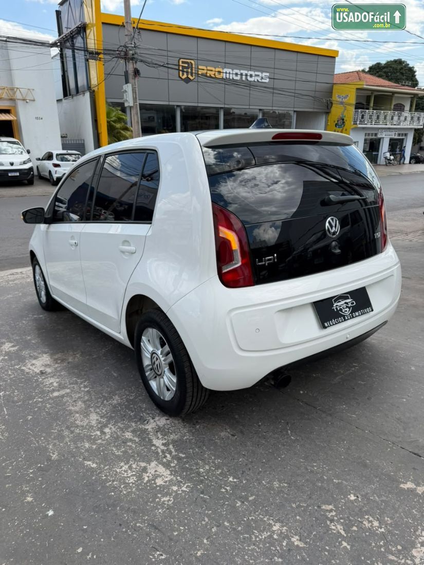Volkswagen Up! Move 1.0 TSI Total Flex 5P 2016/2017 — foto 4 de 26