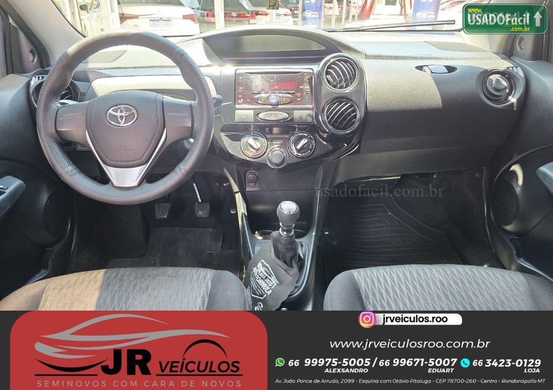TOYOTA Etios Hatch X 1.3 Mecânico Flex 2017/2018 — foto 11 de 15