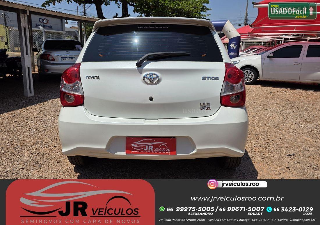 TOYOTA Etios Hatch X 1.3 Mecânico Flex 2017/2018 — foto 6 de 15