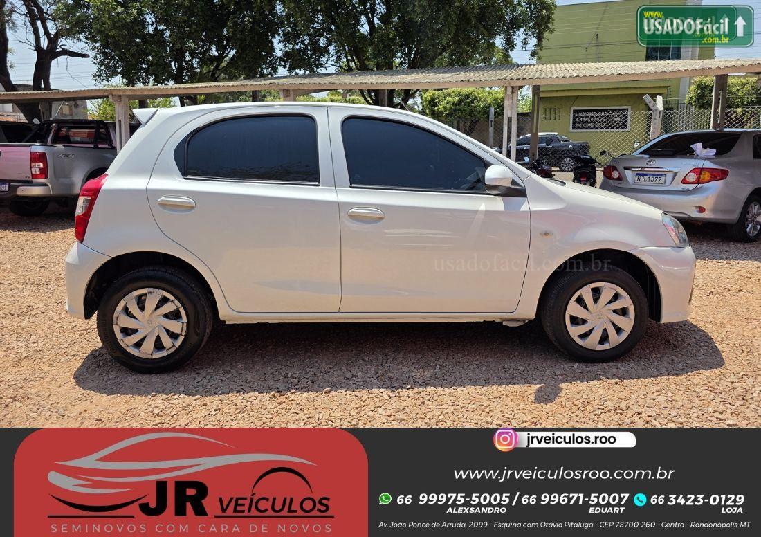 TOYOTA Etios Hatch X 1.3 Mecânico Flex 2017/2018 — foto 8 de 15