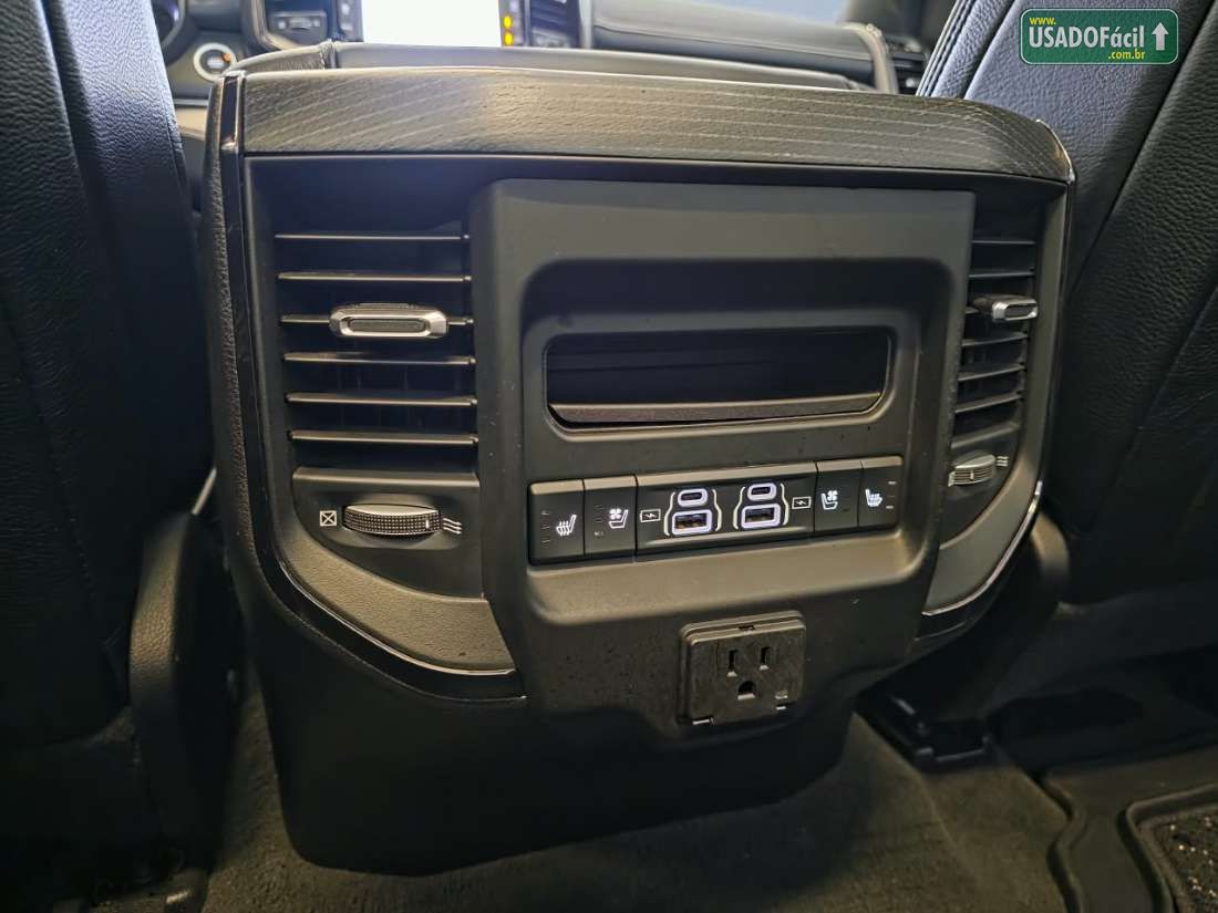 RAM Ram 1500 Limited CD 5.7 4x4 Automático 2023/2023 — foto 17 de 19