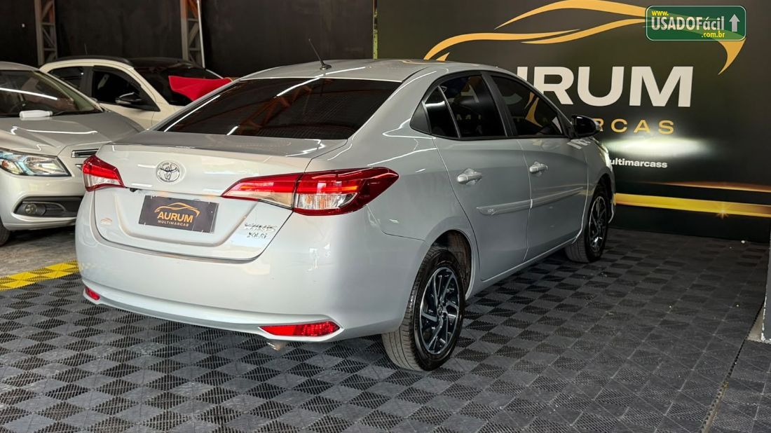 Toyota Yaris Sedan XLS 1.5 Automático Flex 2022/2023 — foto 8 de 9