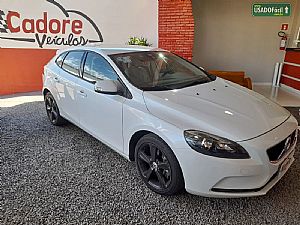 V40 T-4 KINETIC 2.0 Automático