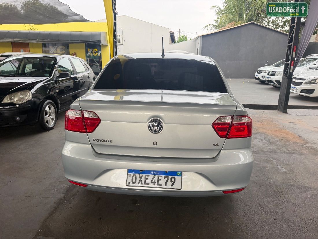 Volkswagen Voyage City 1.6 Mi Total Flex 2014/2014 — foto 2 de 8