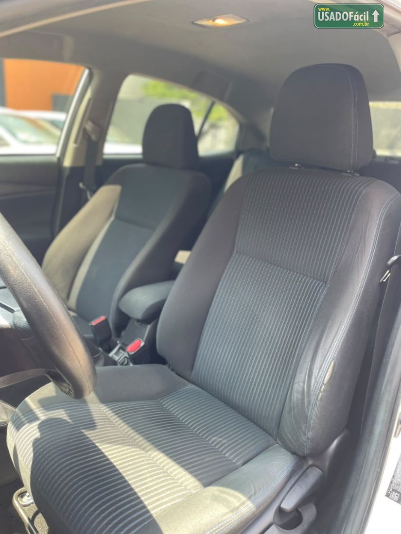 Toyota Yaris Sedan XL Plus Connect 1.5 Automático Flex 2021/2022 — foto 11 de 12