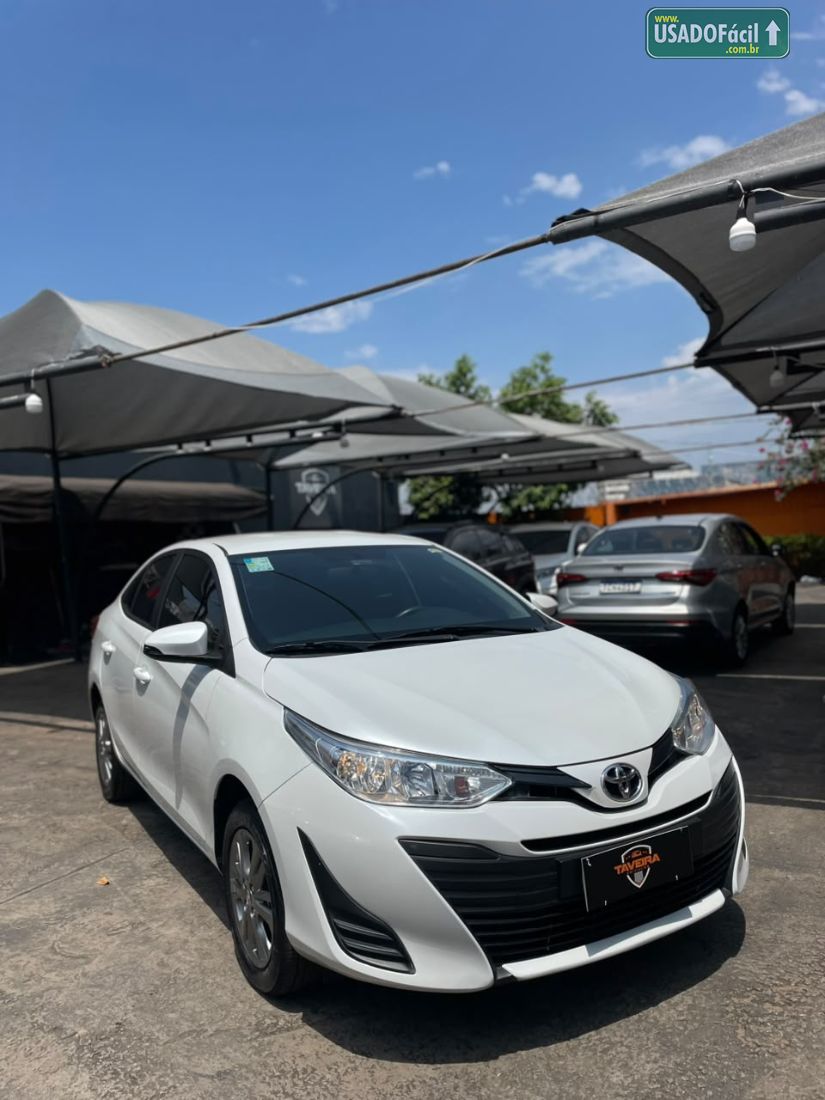 Toyota Yaris Sedan XL Plus Connect 1.5 Automático Flex 2021/2022 — foto 3 de 12