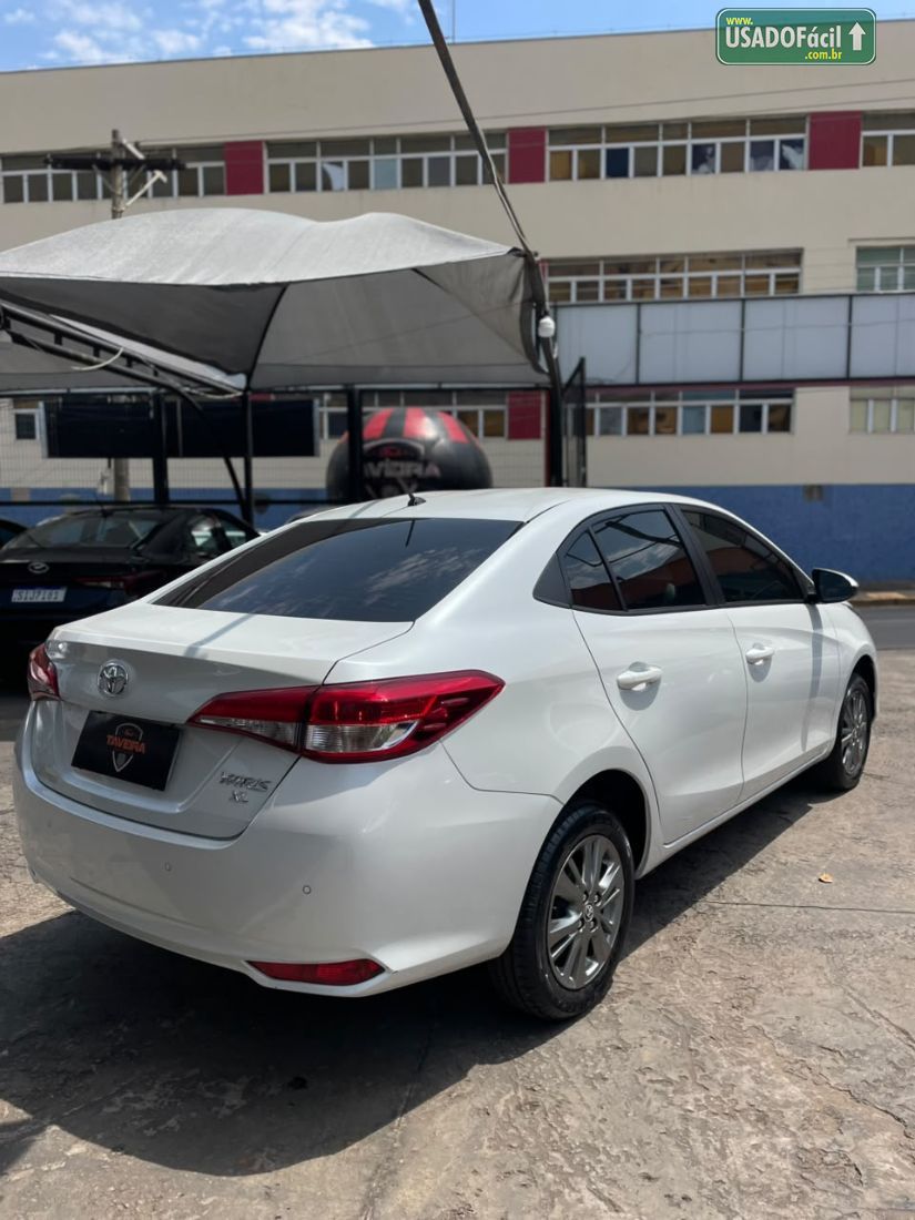 Toyota Yaris Sedan XL Plus Connect 1.5 Automático Flex 2021/2022 — foto 6 de 12