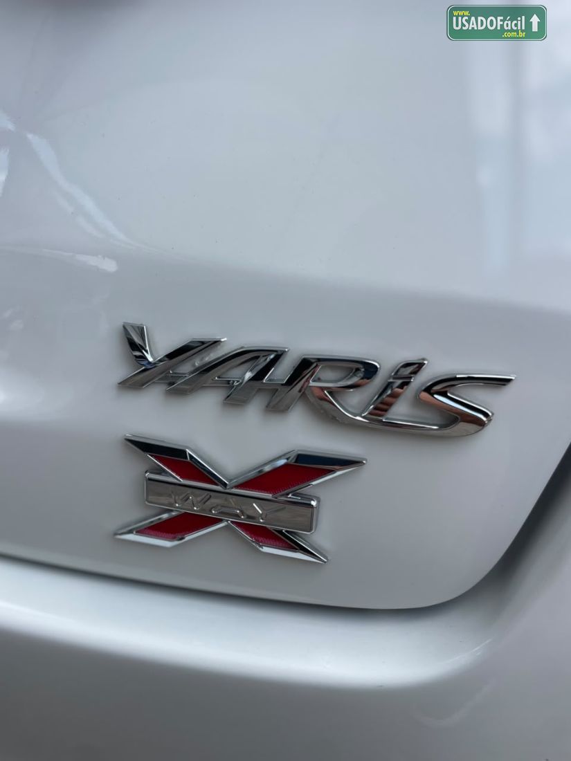 Toyota Yaris Hatch X-Way Connect 1.5 Automático Flex 2021/2022 — foto 7 de 15