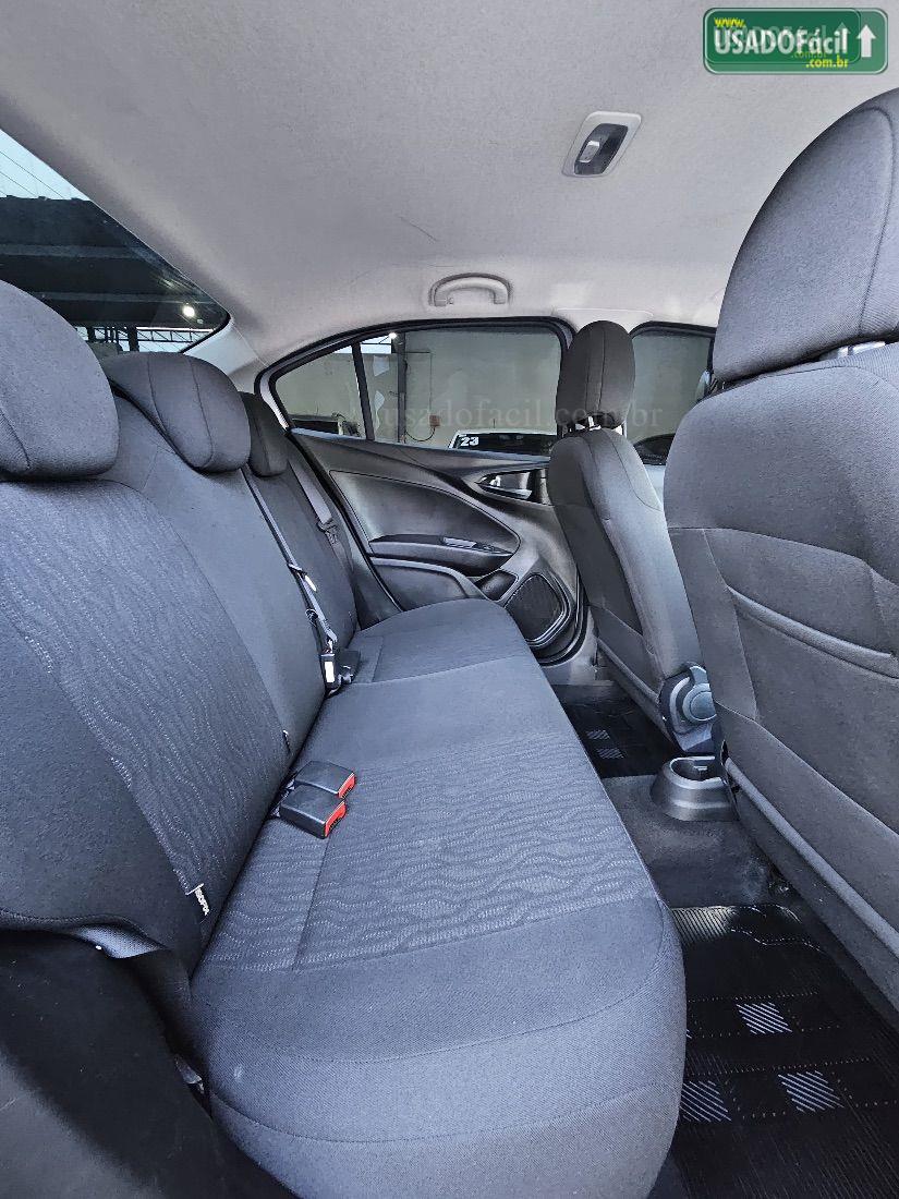 FIAT Cronos Drive 1.8 Automático 2019/2020 — foto 9 de 13